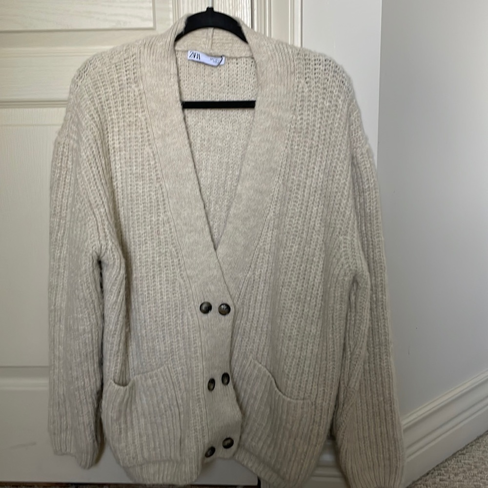 ZARA Chunky Knit Cardigan - great condition, oversized size Small
